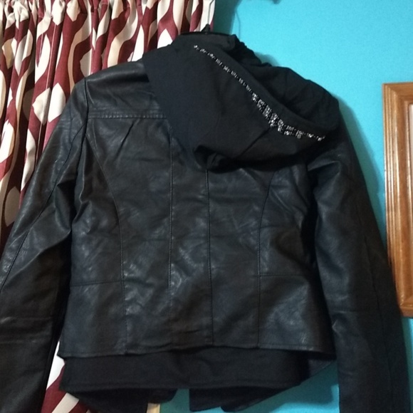 Jacket - Picture 3 of 3
